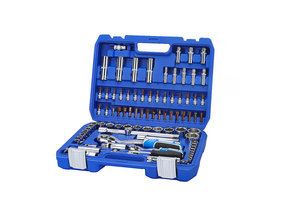 專業(yè)呈現(xiàn) 國(guó)際站汽修五金工具套裝的藍(lán)盒白底無(wú)感攝影